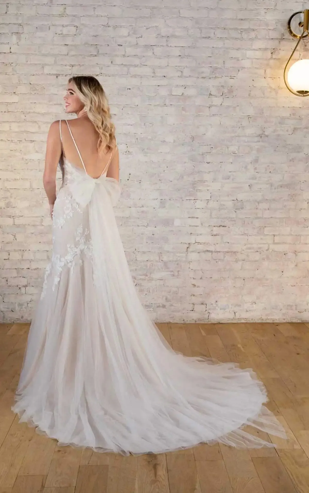 7696 | Stella York