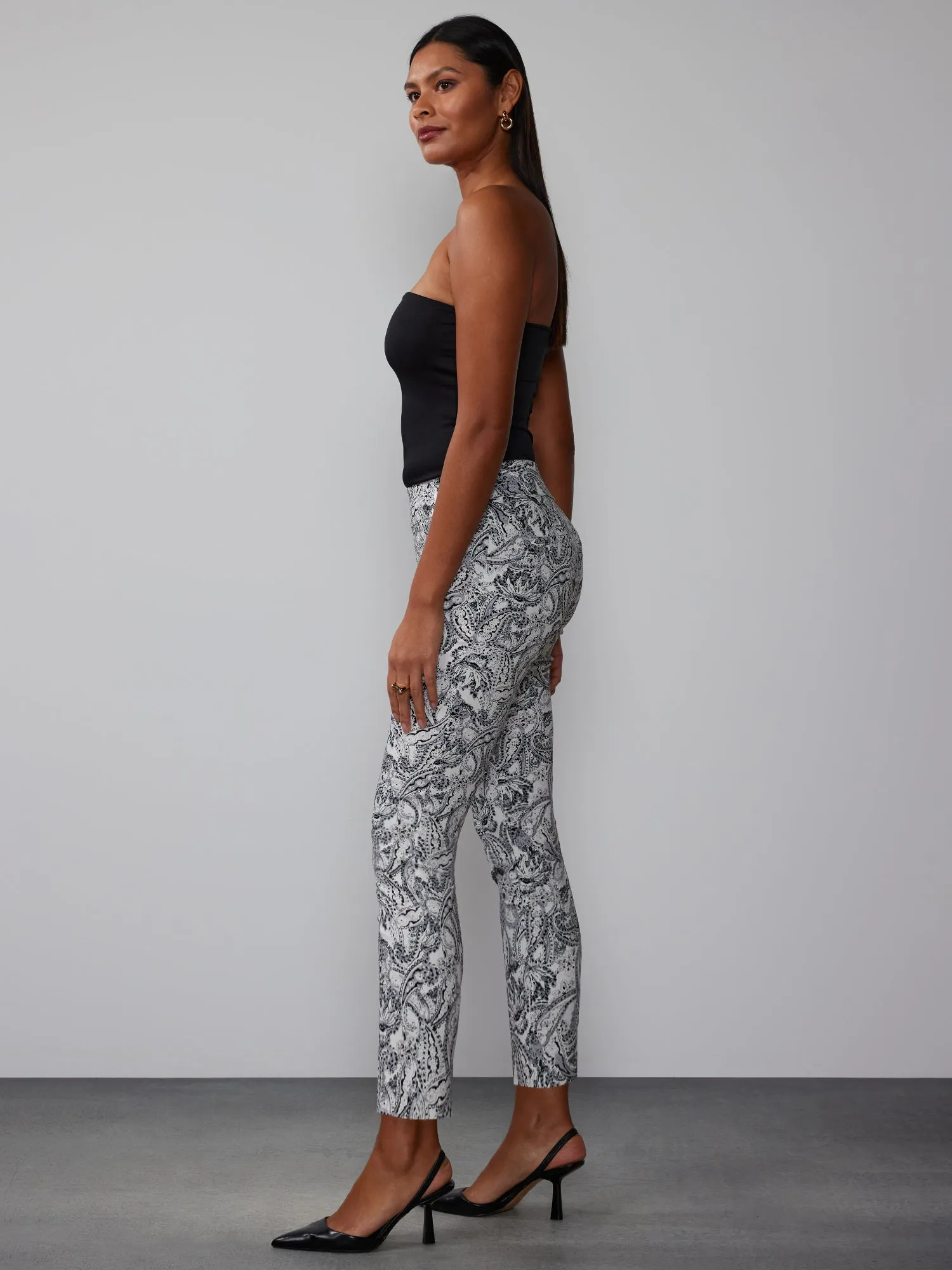 Paisely Pull On Ankle Pant