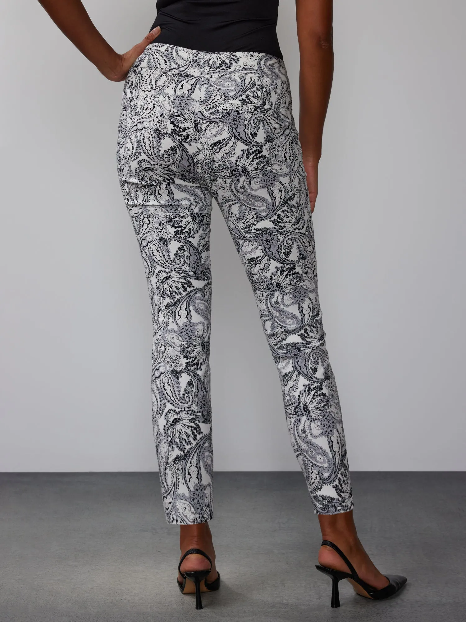 Paisely Pull On Ankle Pant