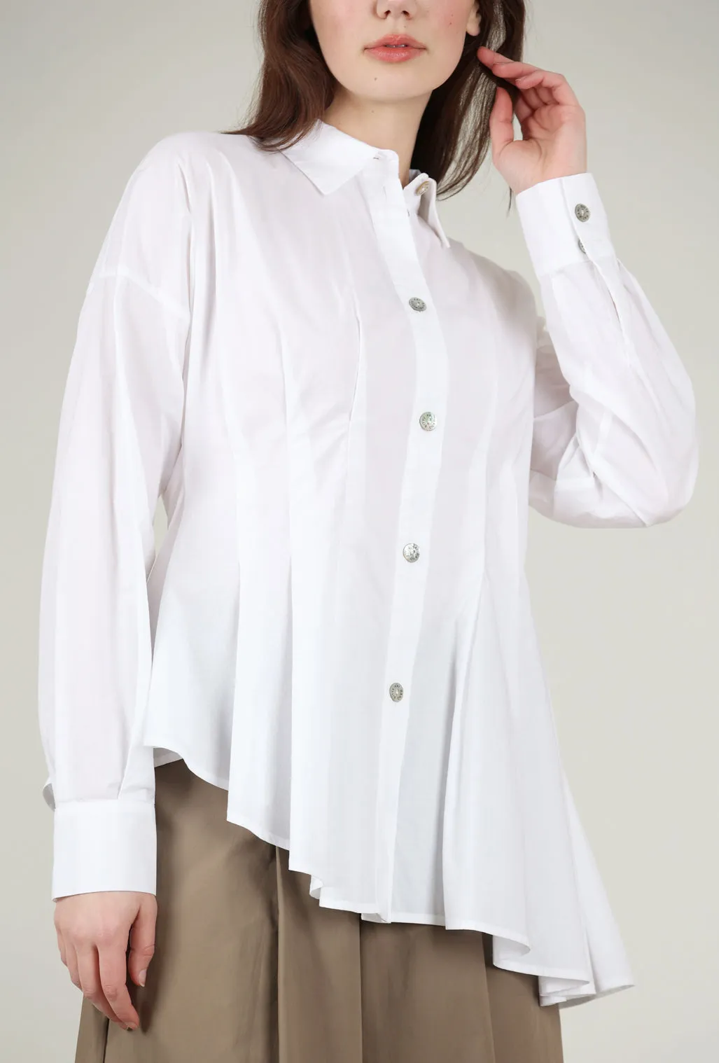 Shapely Essential Shirt, White