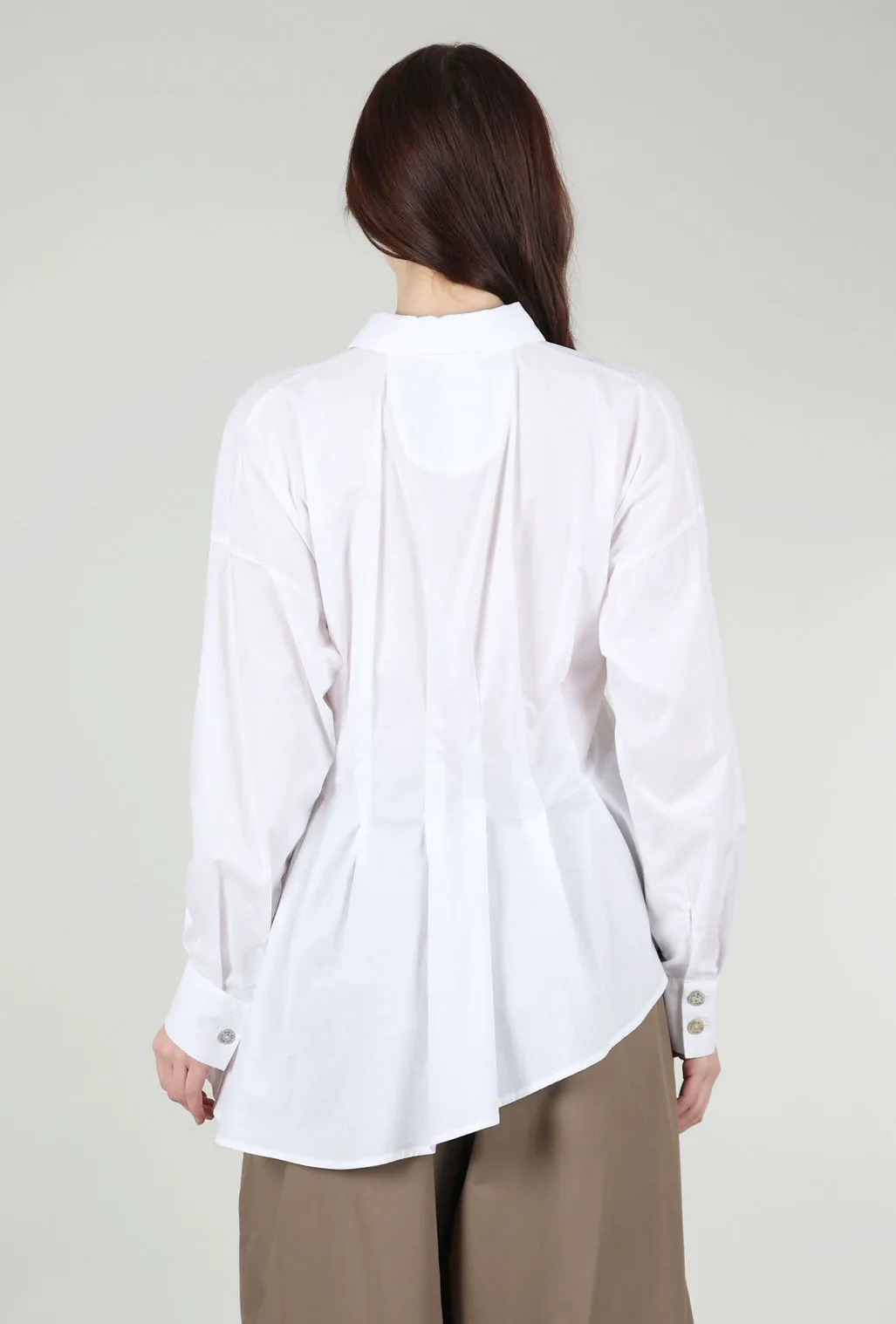 Shapely Essential Shirt, White