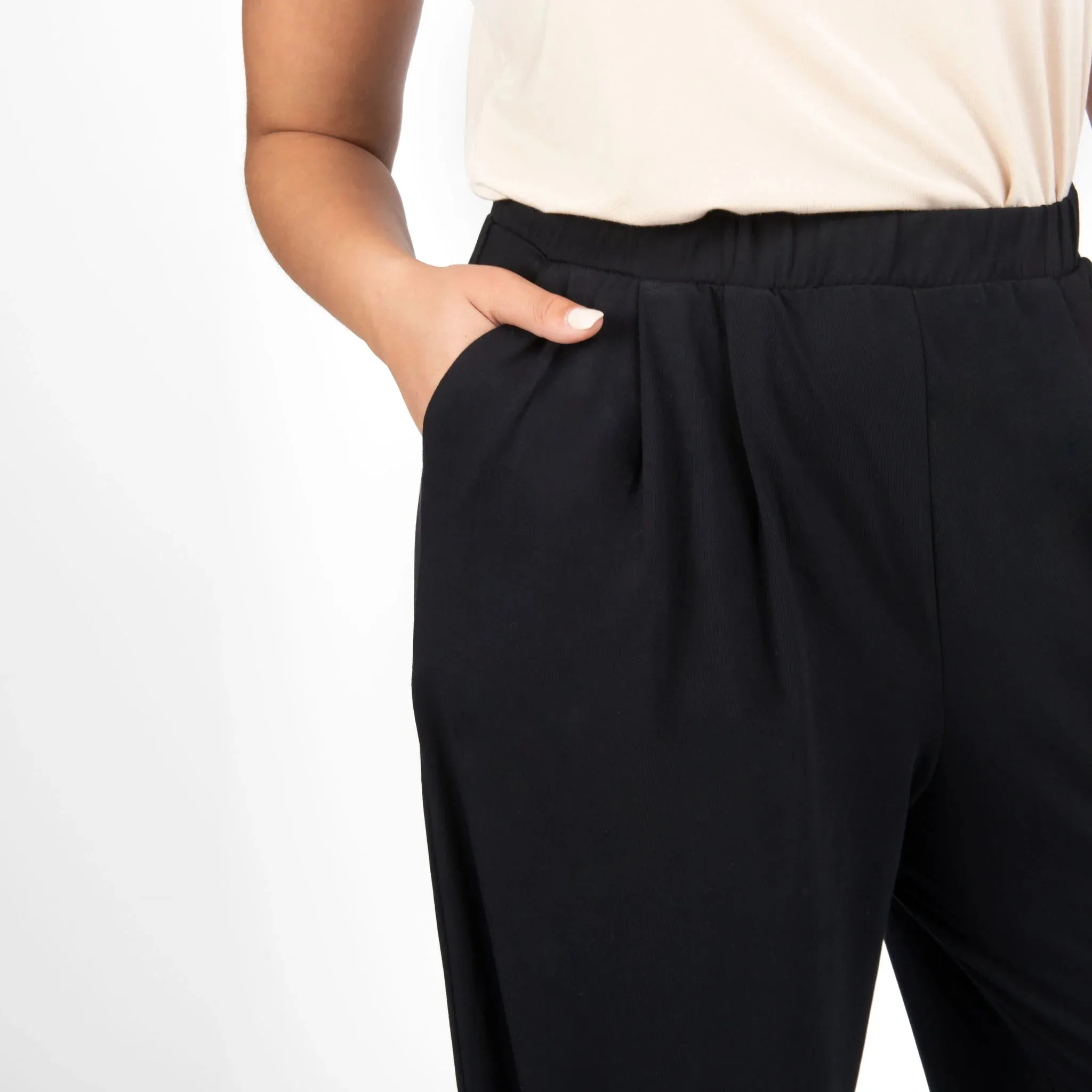 The Comfy Wide Leg Pant in Black