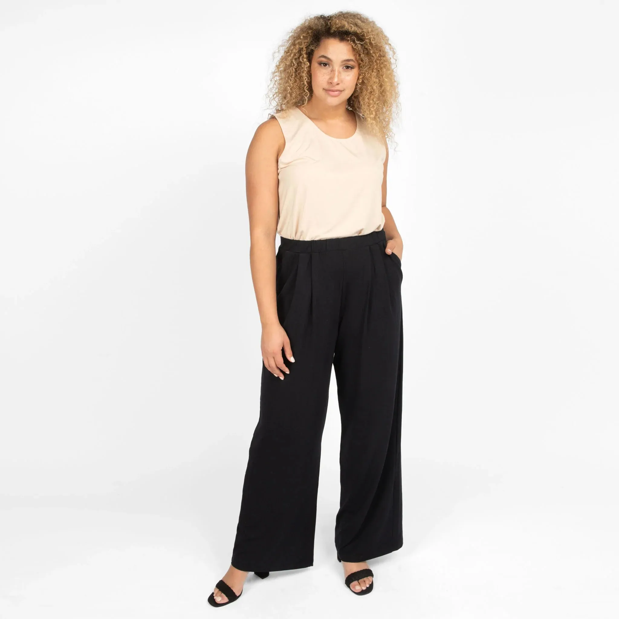 The Comfy Wide Leg Pant in Black