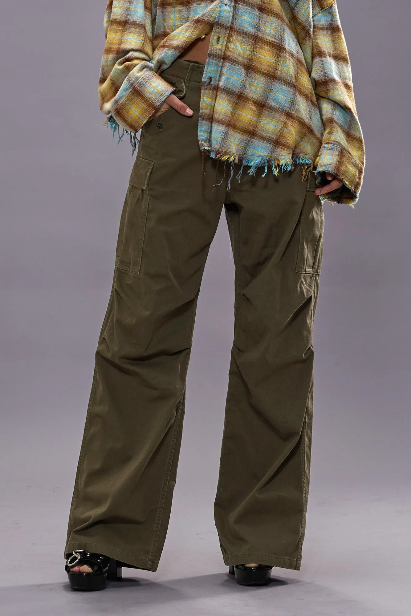 WIDE LEG CARGO - OLIVE